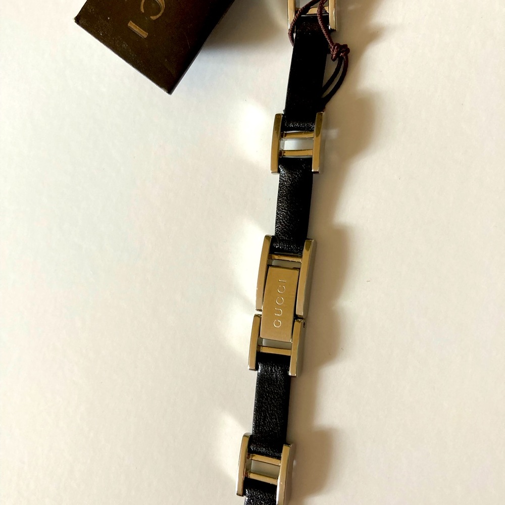 Gucci leather/steel watch strap for Gucci 3900 watch series new with the tag